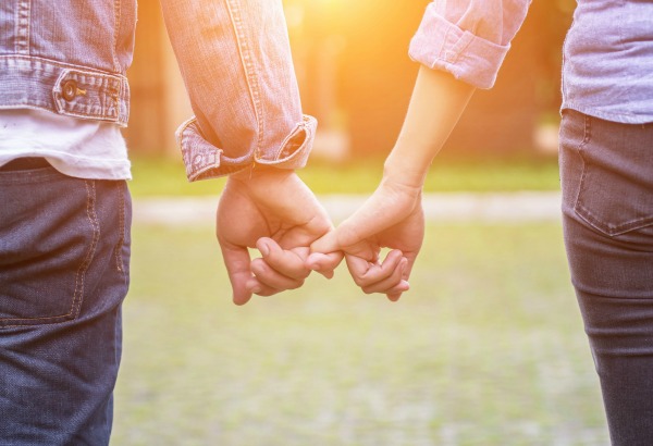 It’s our 6th annual Encourage Your Husband Challenge!